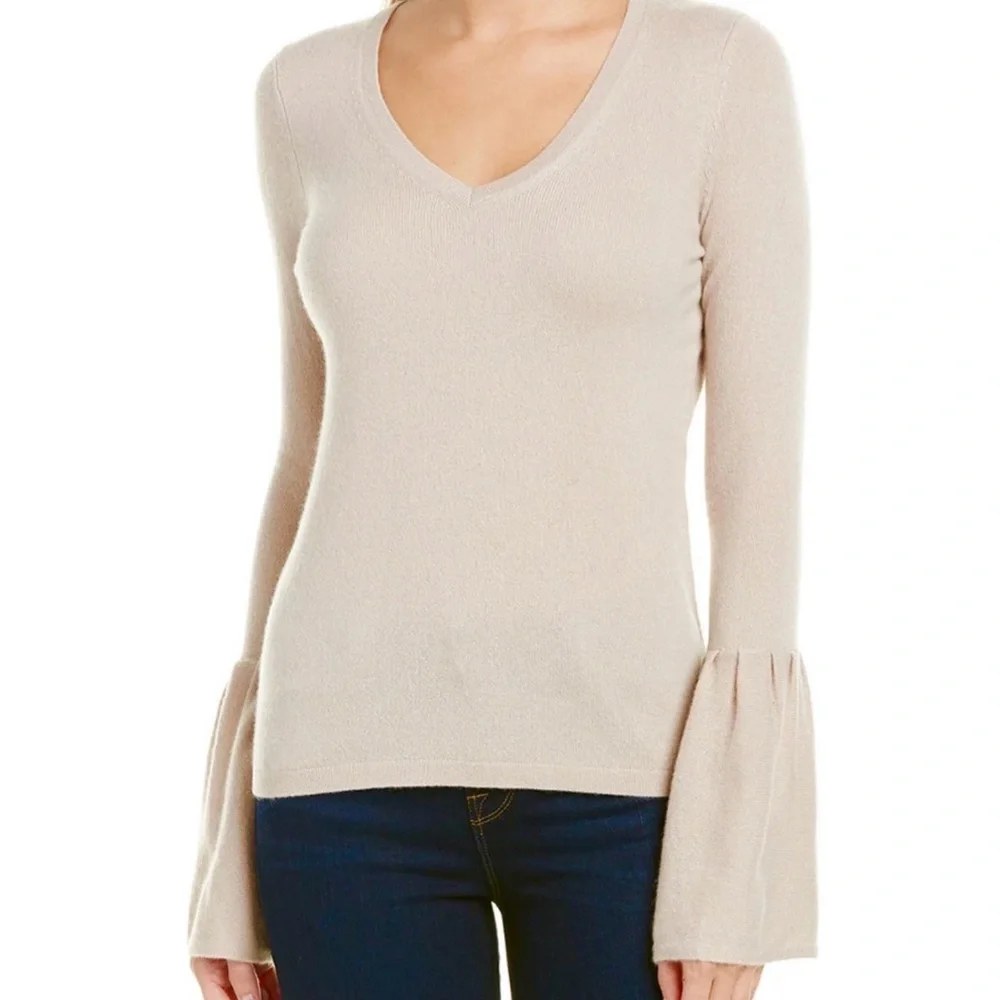 NWT  Christopher Fischer V-Neck Bell Sleeve 100% Cashmere Sweater Size S/P‎